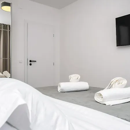 Silver Shine Apartment *