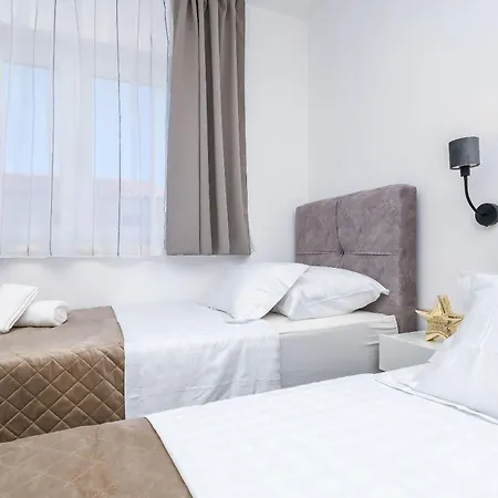 Apartment Silver Shine *