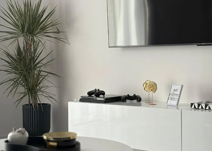 Apartment Silver Shine *